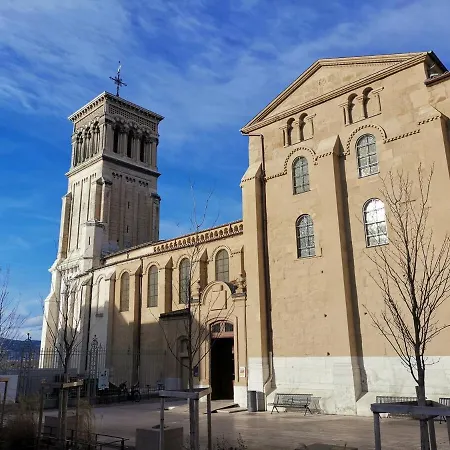 T2- Idealement Situe, Pour Votre Sejour A Valence! *