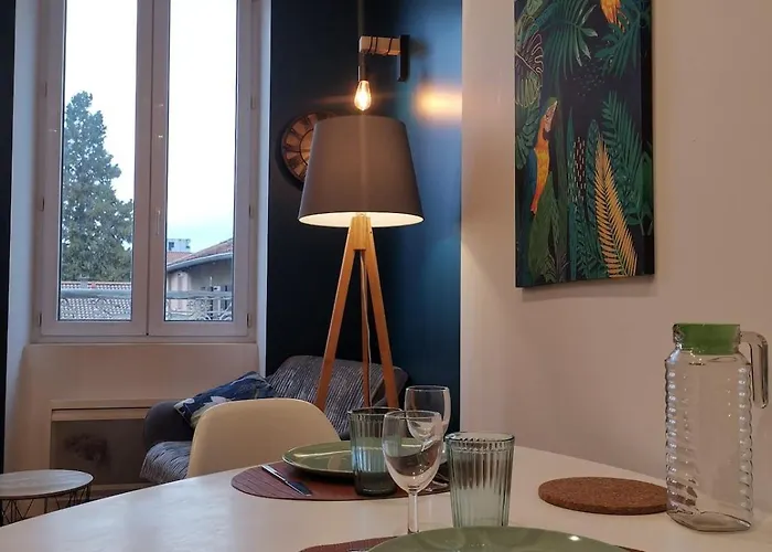 T2- Idealement Situe, Pour Votre Sejour A Valence! * Valence