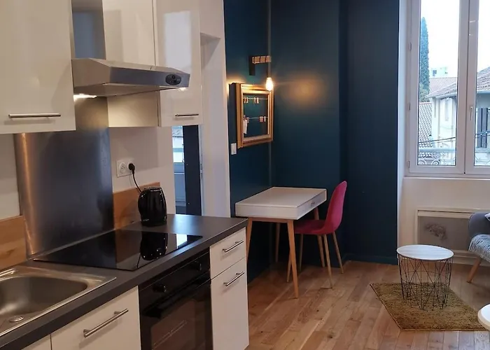 T2- Idealement Situe, Pour Votre Sejour A Valence!