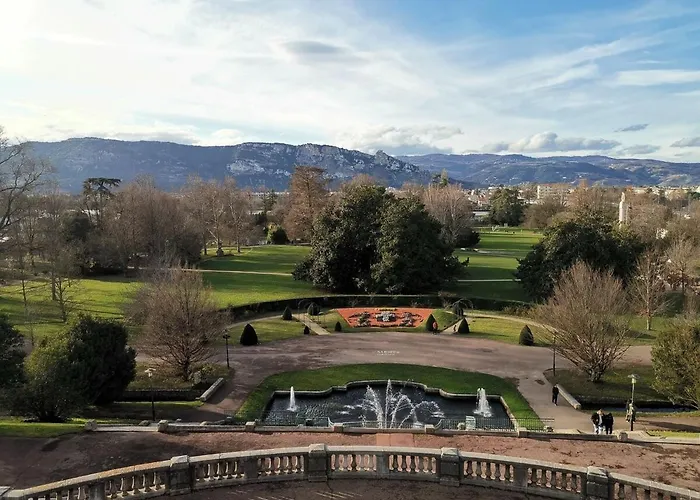 T2- Idealement Situe, Pour Votre Sejour A Valence! アパート ヴァランス