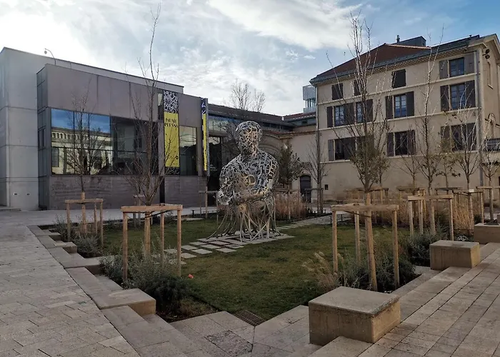 T2- Idealement Situe, Pour Votre Sejour A Valence! Valence