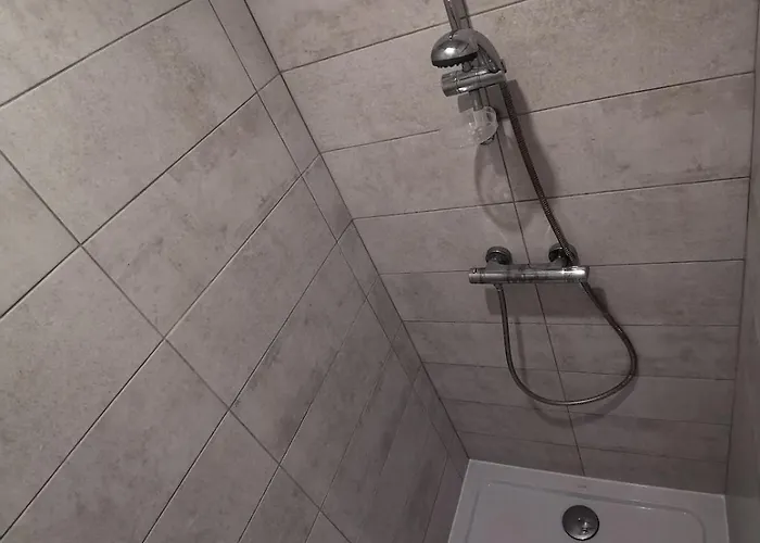 Apartman T2- Idealement Situe, Pour Votre Sejour A Valence!