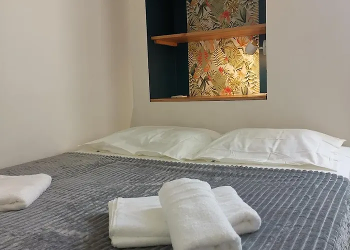 アパート T2- Idealement Situe, Pour Votre Sejour A Valence!